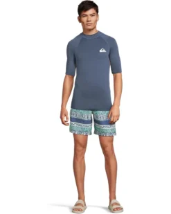 Quiksilver Everyday Upf50 Shorts Sleeve Surf Tee | Swimwear -Shoe Trendy Shop 61hfn8KzVCL. AC SR736920